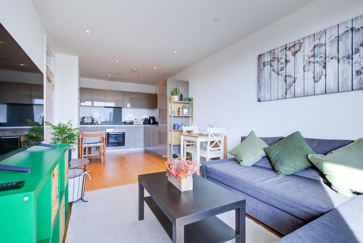 Modern 1-bed Entire Apartment, Zone 2 Appartamento
